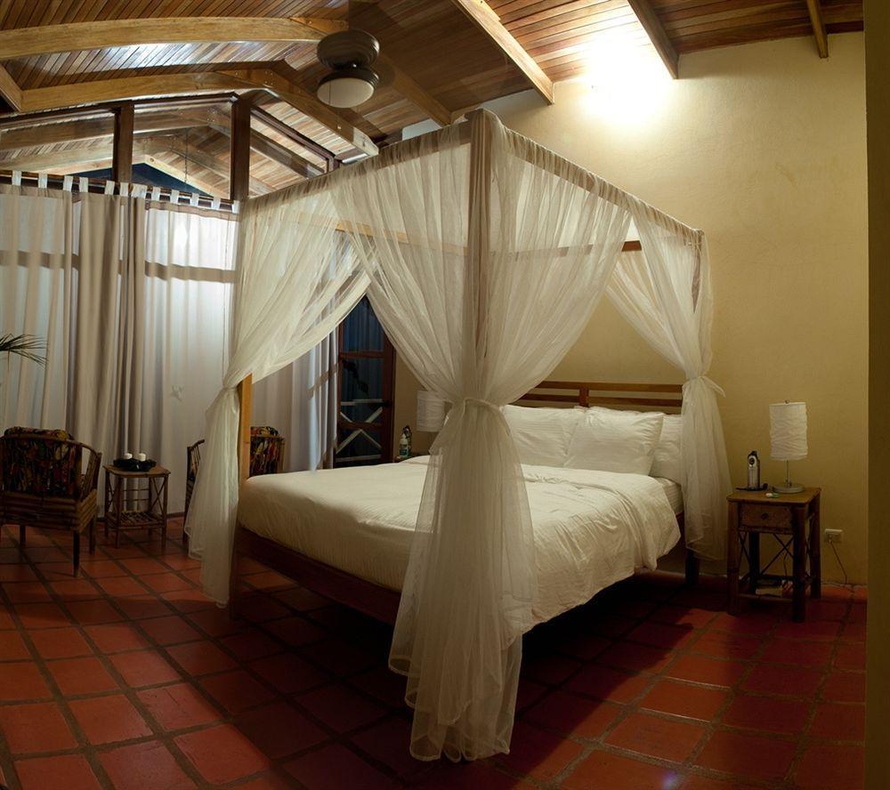 Rio Magnolia Nature Lodge Tinamaste 외부 사진